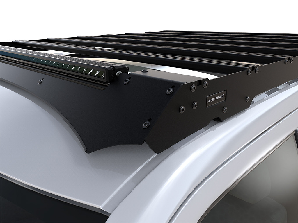 Ford F-150 Super Crew (2015-2020) Slimsport Roof Rack Kit / Lightbar valmis - Front Runner 2