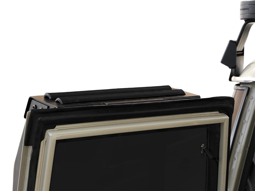 Toyota Land Cruiser 76 Ladder - Front Runner 4