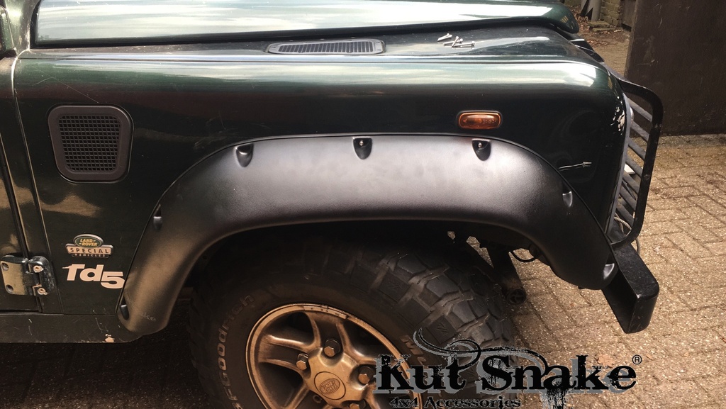 Lokasuojan levike, Land Rover Defender 3