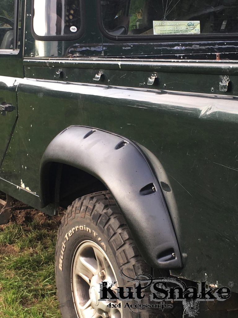 Lokasuojan levike, Land Rover Defender 15