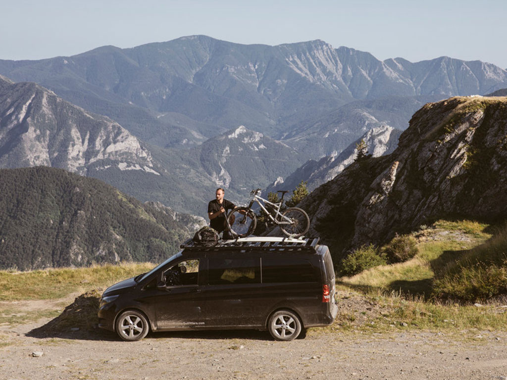 Mercedes Benz V-Class L1 (2014-Nykyinen) Slimline II -kattotelinesarja - Front Runner 6