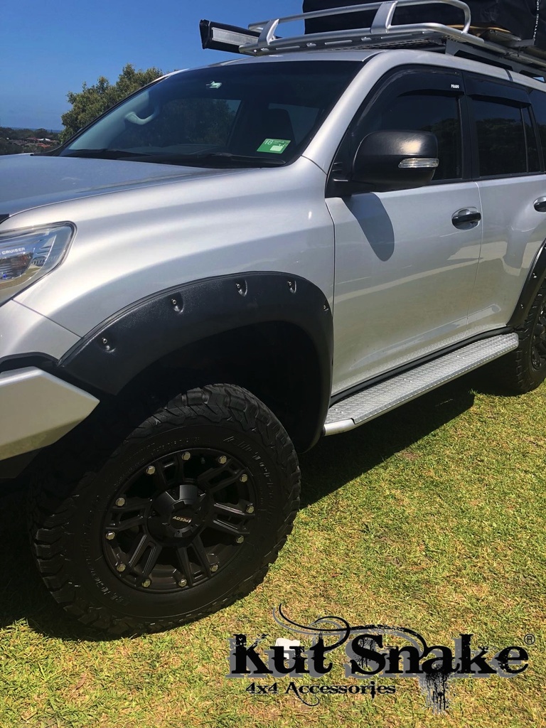 Lokasuojan levike, Toyota Land Cruiser 150 16