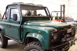 utvändig störtbur för defender 90 PICK UP