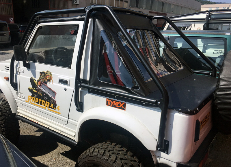 Suzuki Samurai Soft top 45° Raptor 4X4