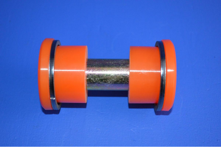 Bak övre bärarmens yttre bussning serie