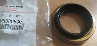Pinion seal Original mitsubishi Rear axle